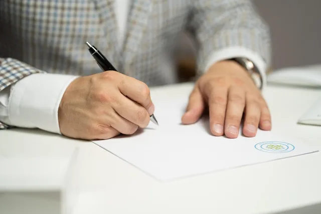 man, sign, paper, write, document, contract, signing, agreement, signature, signing document, signing contract, signing paper, sign, contract, contract, contract, contract, contract, signing, agreement, signature, signature. Setting the chain traceability choices against each other