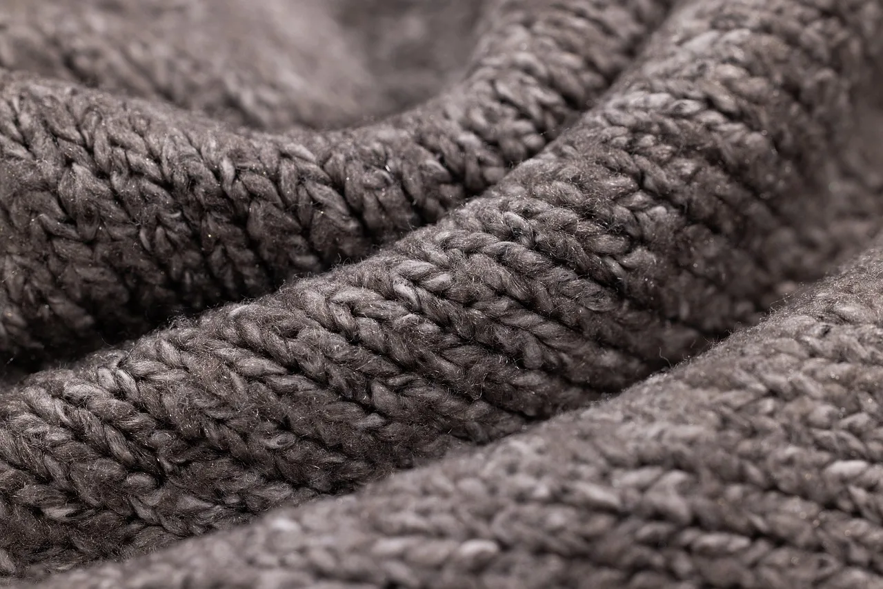 sweater, yarn, fabric, knitting, clothes, textile, tissue, macro, detail, pattern, surface, soft, fashion, weaving, cloth, material, sweater, sweater, sweater, sweater, sweater, yarn, yarn, fabric, fabric, fabric, fabric, knitting, clothes, clothes, clothes, clothes, cloth, cloth. Garment durability and care failures: diagnose pilling, shrinkage, and fading by symptom