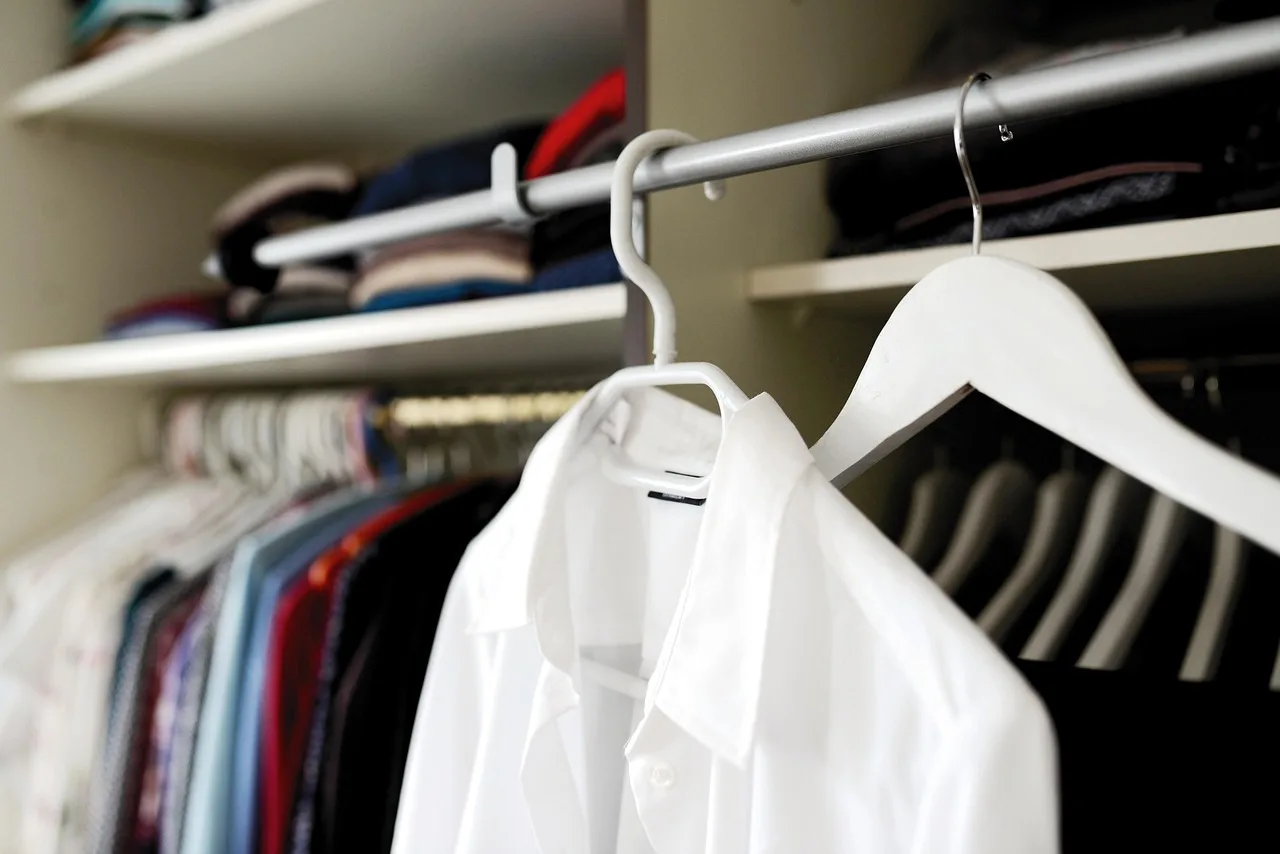 wardrobe, coat hanger, dressing room, garment racks, fashion, garment, hangers, clothes, clothing, wardrobe, wardrobe, clothes, clothes, clothes, clothes, clothes, clothing, clothing. How to evaluate sustainable fashion before committing to it