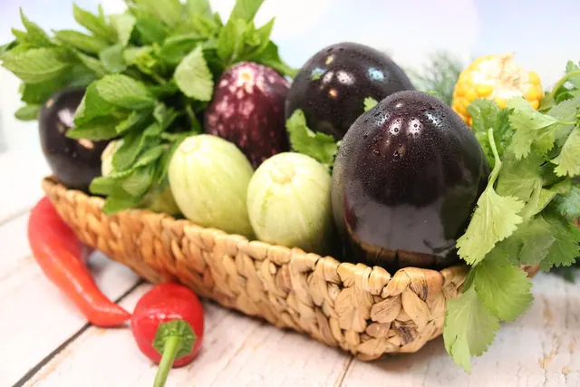 vegetables, basket, food, market, fresh, sustainable, purchasing, meal, healthy, nature, nourishment, garden, bio, zucchini, kitchen, vitamins, cook, eggplant, vegetarian, parsely,. How to make sound decisions about textile dyes and finishes